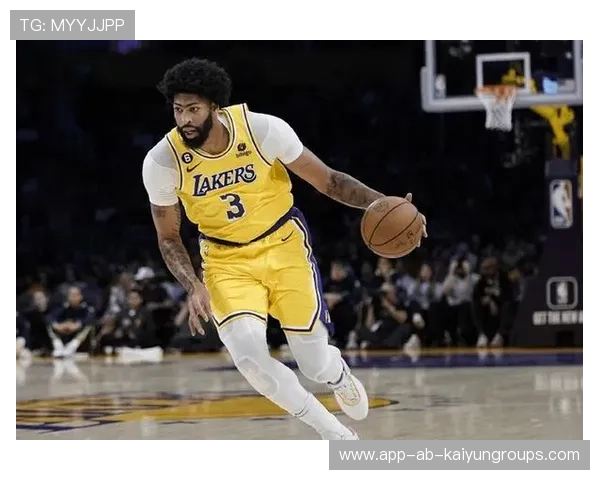 戴维斯或成本赛季头号转会标王