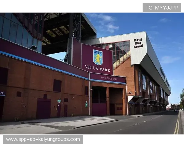 英超联赛球场周边商业开发模式分析